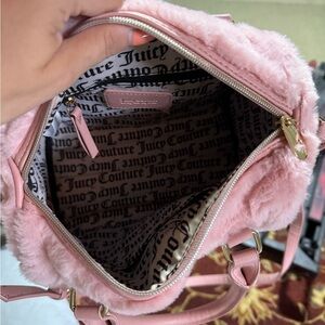 Juicy bag with attached long strap